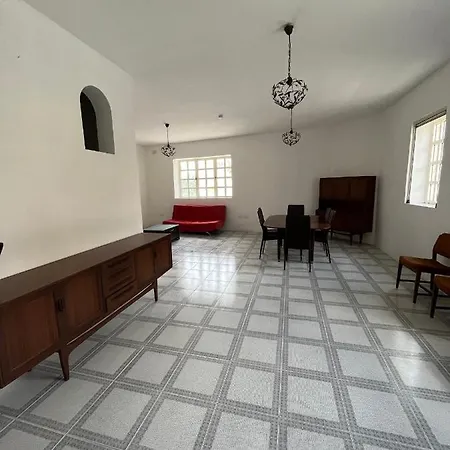 New Aurora 4, Cozy Double, Shared Bath Homestay *