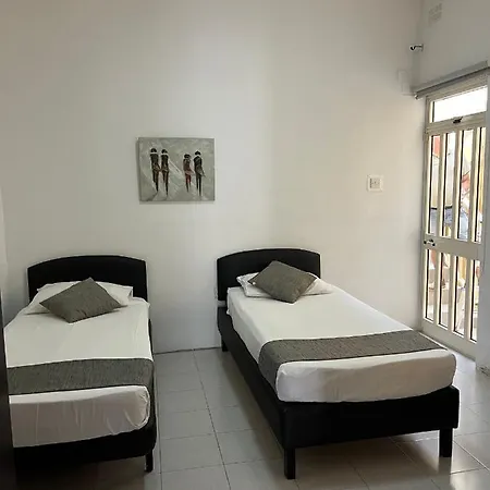 New Aurora 4, Cozy Double, Shared Bath Is-Swieqi