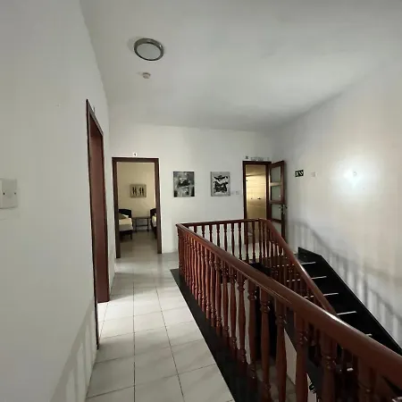 New Aurora 4, Cozy Double, Shared Bath Δωμάτια σε οικογενειακή κατοικία *